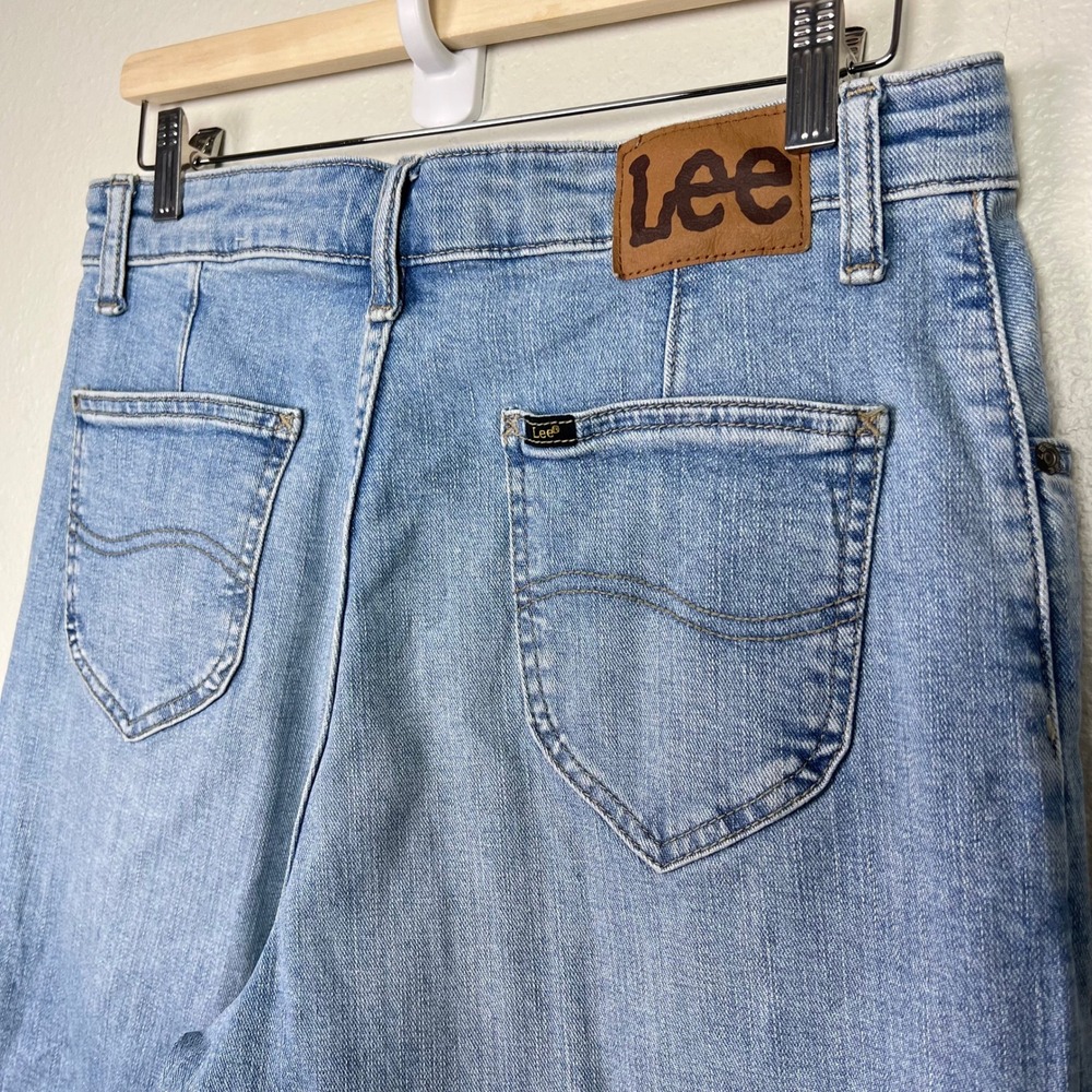 Lee Womens High Rise Wide Leg Jeans Light Wash Blue Size 12 Short Denim - Picture 7 of 9